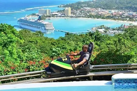 Inn Hospitality Expert Zeppelin - Tour Pool Bar Beach Montego Bay